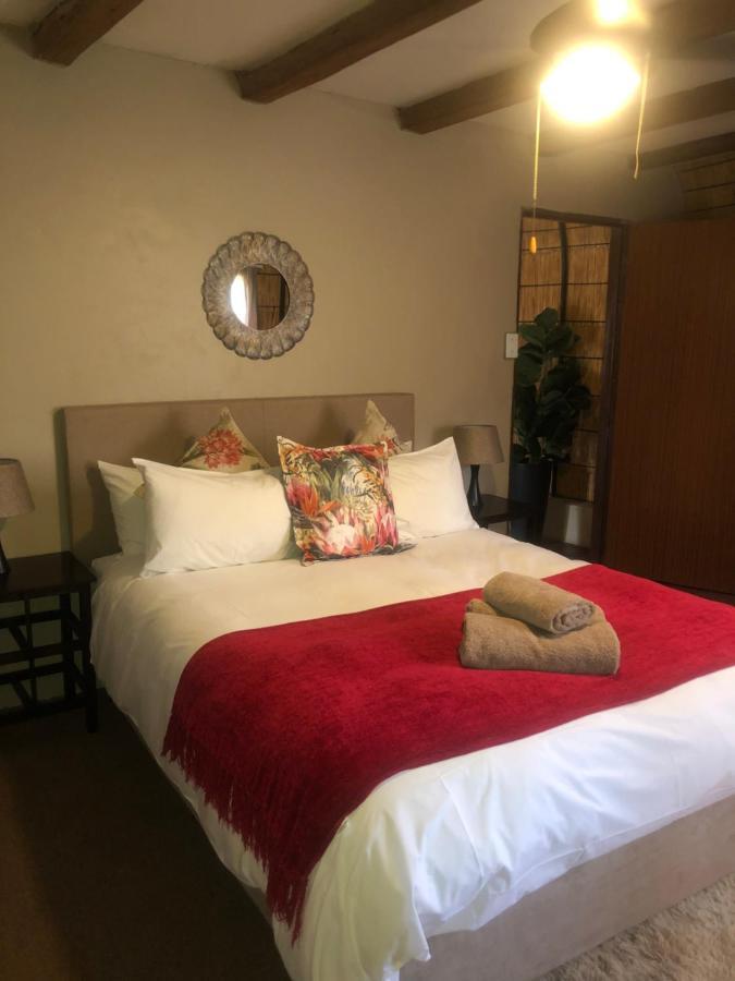 Jock Of The Bushveld Hotel Барбертън Екстериор снимка